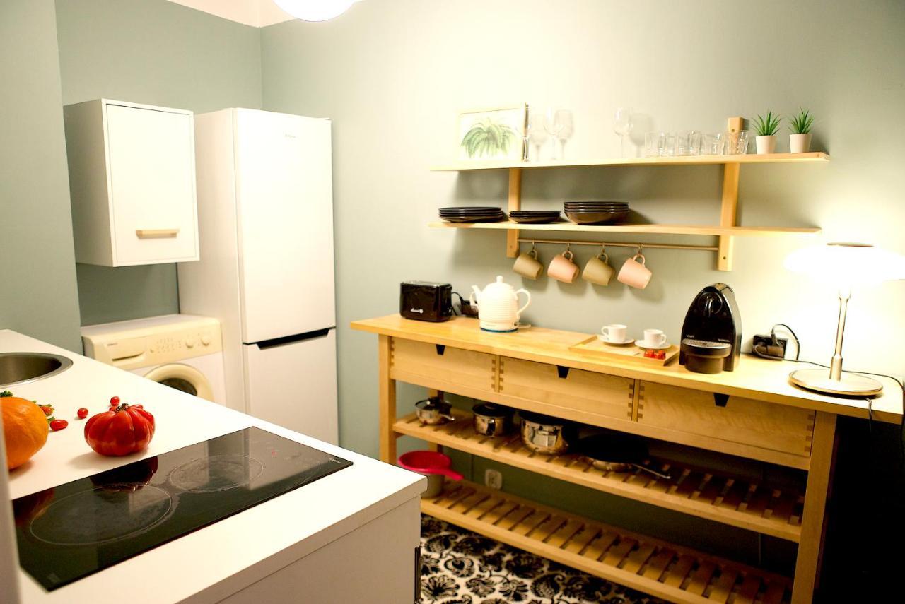 P&O Serviced Apartments Kinowa Varsavia Esterno foto